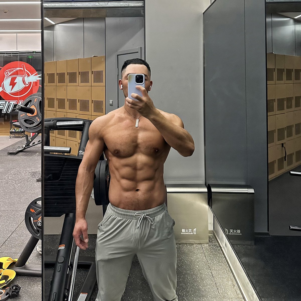 金恭灿 (@jingongcan) on Twitter photo 