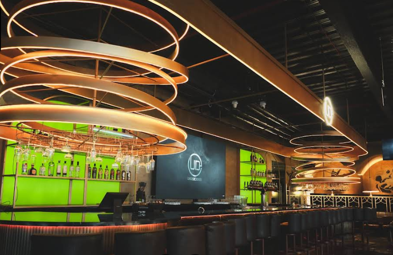 hydinfra's tweet photo. #Underdoggs #Sportsbar
Hyderabad gets a new sports bar tomorrow!
Underdoggs Sports Bar launches on May 4, 2025, at Sattva Knowledge Park, Raidurg HKC
A new destination for live sports screenings, craft beers & delicious bar cuisine
📷 :Underdoggs https://t.co/9Fqh3RoqY7
