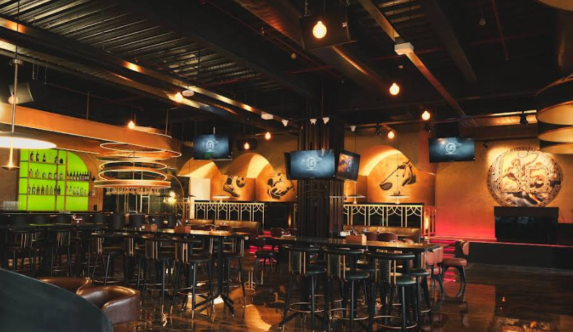 hydinfra's tweet photo. #Underdoggs #Sportsbar
Hyderabad gets a new sports bar tomorrow!
Underdoggs Sports Bar launches on May 4, 2025, at Sattva Knowledge Park, Raidurg HKC
A new destination for live sports screenings, craft beers & delicious bar cuisine
📷 :Underdoggs https://t.co/9Fqh3RoqY7