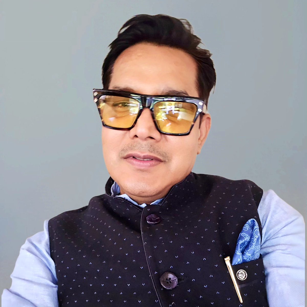 acharyavinod's tweet image. 📷 Your weekly horoscope for May 1–7, 2025 is here! Swipe to find your sign’s best days, watch-outs, and cosmic tips. What’s the universe got in store for you? 📷 #Horoscope #Astrology #WeeklyVibes
📷 Aries (March 21–April 19)📷 Best Days: May 1–3: Romance &amp;amp; creativity soar! May…