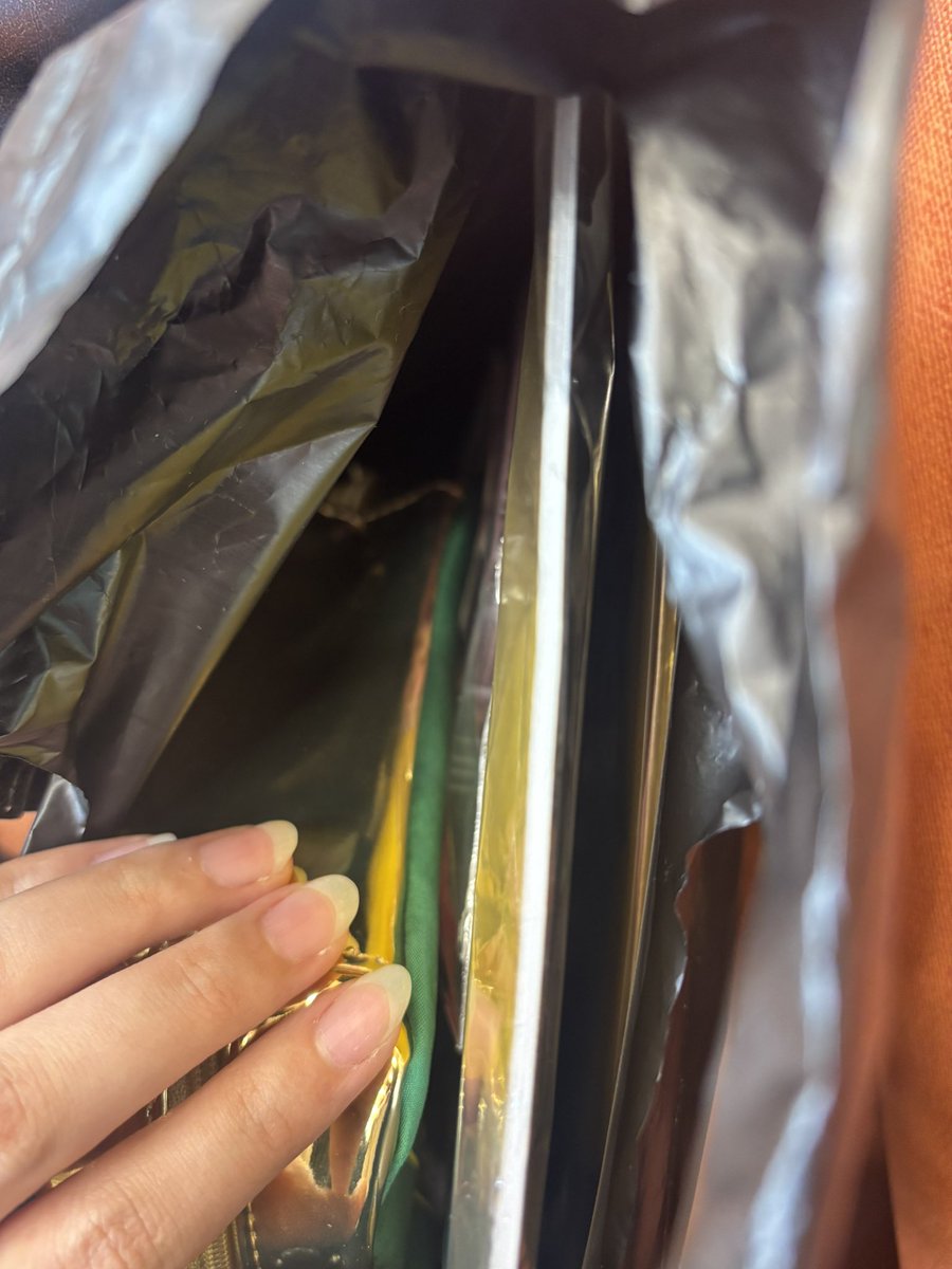 14만원어치 굿즈 삿어요