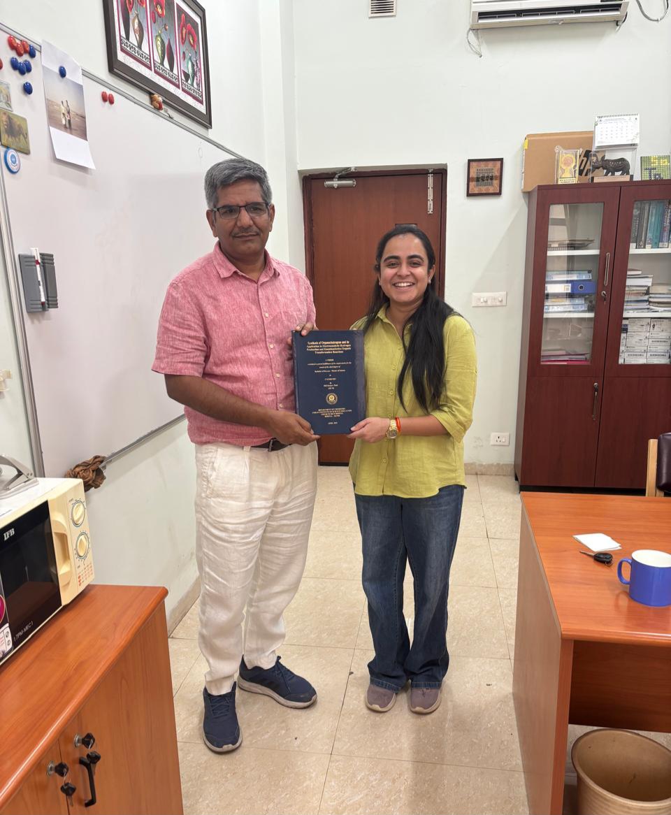 Organochalcogen Lab (@organochalcogen) on Twitter photo Congratulations to our BS-MS students <a href="/Yagya_tweets/">Yagya Dutt</a> and <a href="/patelmili999/">Mili Patel</a> on successfully defending their MS thesis presentations! 🎉🎉 The <a href="/organochalcogen/">Organochalcogen Lab</a> Lab wishes them all the best in their future endeavors. Congratulations to our BS-MS students <a href="/Yagya_tweets/">Yagya Dutt</a> and <a href="/patelmili999/">Mili Patel</a> on successfully defending their MS thesis presentations! 🎉🎉 The <a href="/organochalcogen/">Organochalcogen Lab</a> Lab wishes them all the best in their future endeavors.