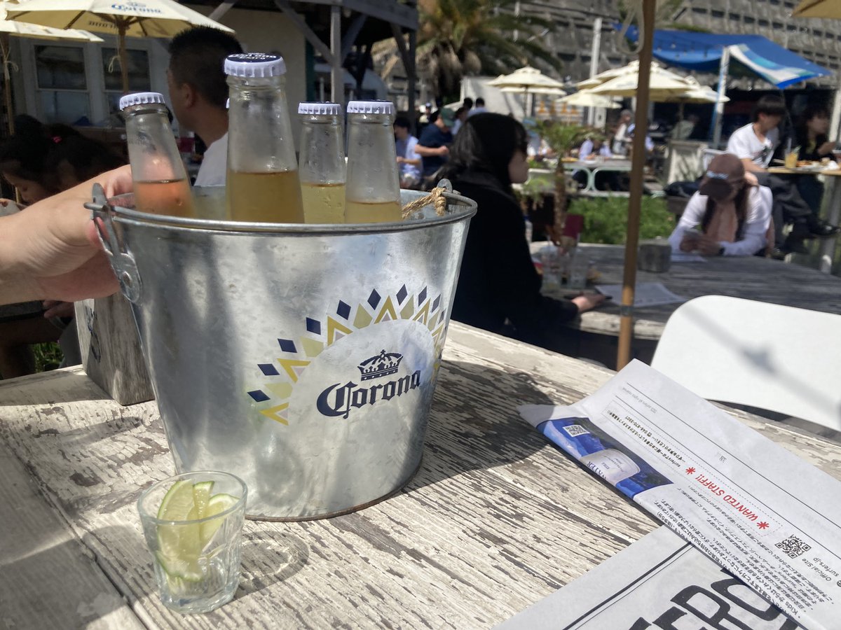 Jetsetterhiyota's tweet image. サイコーだなオイ🍺
#surfers