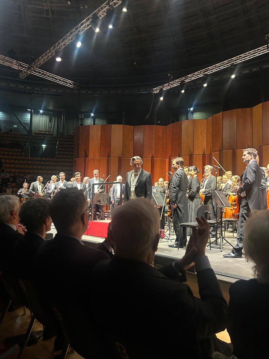 Ilaria Borletti 🇮🇹🇪🇺 (@ilaborletti) on Twitter photo La Musica è il cibo dell’anima e un Orchestra come i Berliner Philarmoniker è cultura europea! Le parole di Muti dopo lo straordinario concerto a Bologna che ha inaugurato una grande stagione del Bologna Festival <a href="/BolognaFestival/">Bologna Festival</a> <a href="/MiC_Italia/">Ministero della Cultura</a> La Musica è il cibo dell’anima e un Orchestra come i Berliner Philarmoniker è cultura europea! Le parole di Muti dopo lo straordinario concerto a Bologna che ha inaugurato una grande stagione del Bologna Festival <a href="/BolognaFestival/">Bologna Festival</a> <a href="/MiC_Italia/">Ministero della Cultura</a>