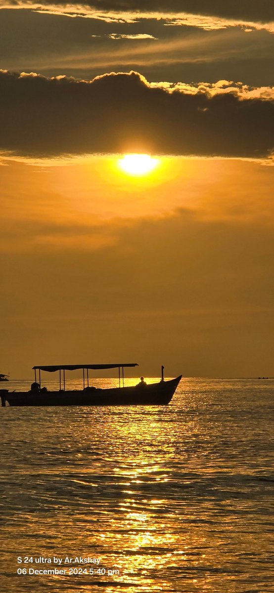 ar_inamke's tweet image. Sailing into serenity
Clicked this Golden hour in Goa 🌅 at Radisson Blu Cavelossim, South Goa ! Just like a perfect stock pick,this moment was worth the wait.What’s your strategy for spotting the right opportunities in the equity market? #GoaVibes #MarketWisdom #SunsetMagic
