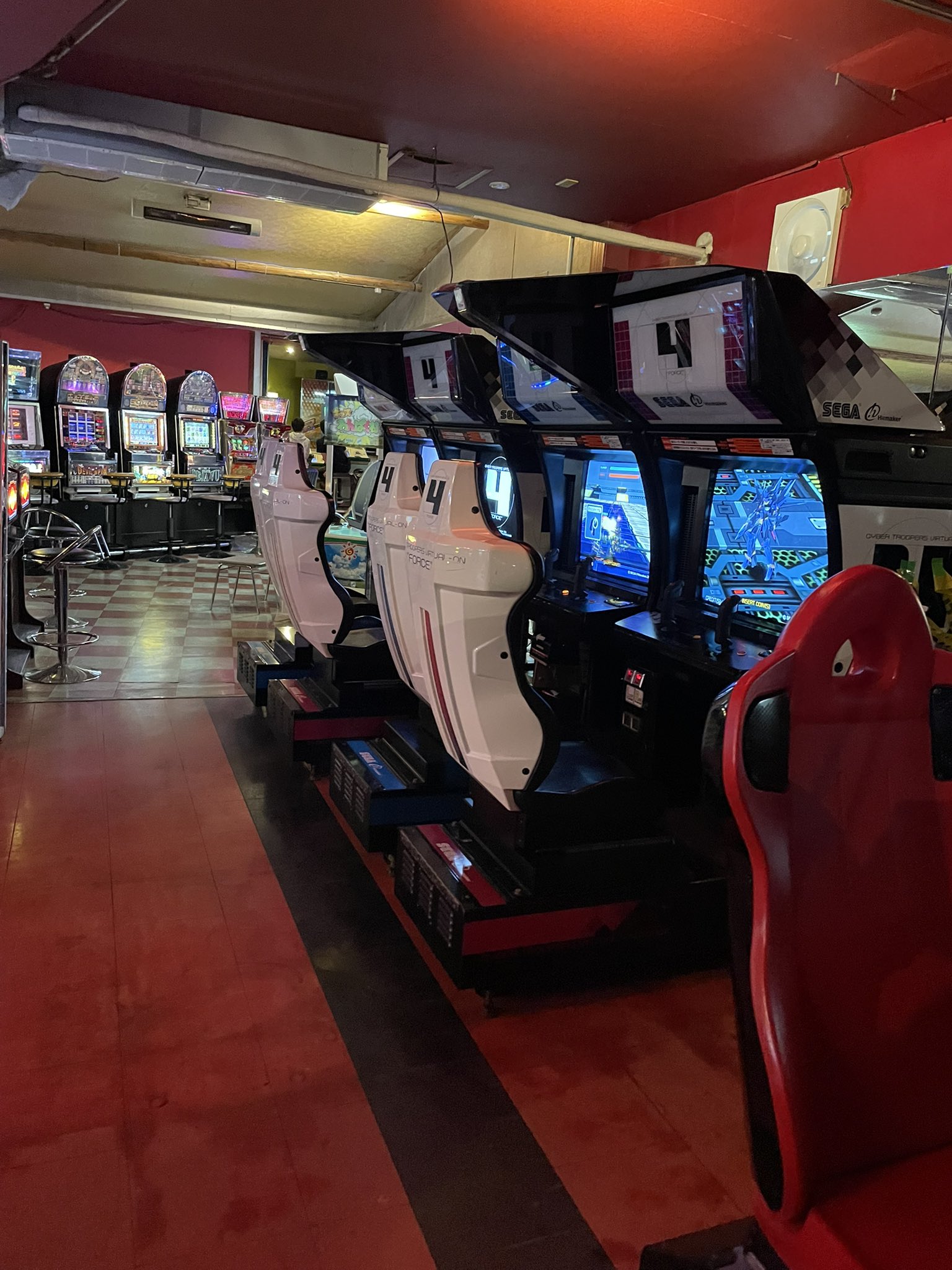 ゲーセンはとる専ページ GiKANi3aYAAOyZi.jpg
