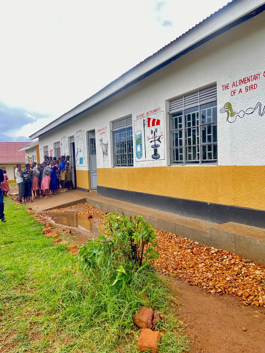 UPDATES FROM THE RANCH! 
Dear Members, Partners in service, Sponsors and Friends, let’s take you through the recent developments on our projects at the Ranch, specifically at Kamatarisi Primary School.

Since the beginning of year, we embarked on a series of projects (THREAD) 1/5