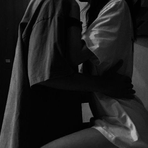 waripoloo707's tweet photo. Secret |#Hyunlix au 
Hyunjin cree que conoce todo de su mejor amigo, Pero realmente el rubiecito le guardaba un pequeño secreto bajo su blusa... https://t.co/YnEfpCJlRg