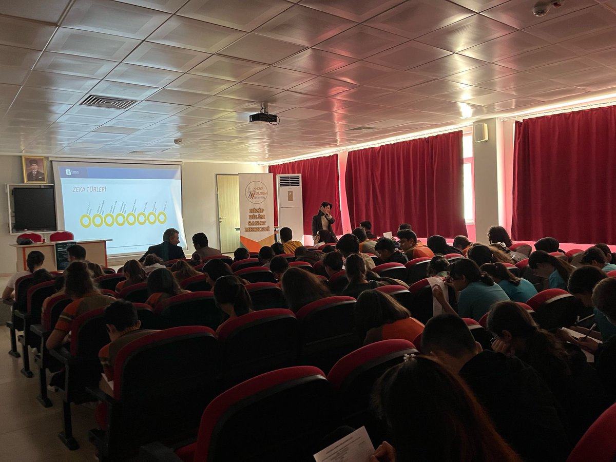 TÜBİTAK Bilim söyleşileri kapsamında Tarsus Üniversitesi öğretim üyesi Doç.Dr.Emine Atalay ile “Bilinçli farkındalık ve kariyer bilinci” seminerini gerçekleştirdik.Tüm katılımcılarımıza teşekkür ederiz.
<a href="/NizipilceMEM/">Nizip İlçe Milli Eğitim Müdürlüğü</a> 
<a href="/Gaziantep_MEM/">Gaziantep İl Millî Eğitim Müdürlüğü</a> 
<a href="/Tubitak/">TÜBİTAK</a> 
#tübitak
#bilim
#nizipbilsem 
#nizip