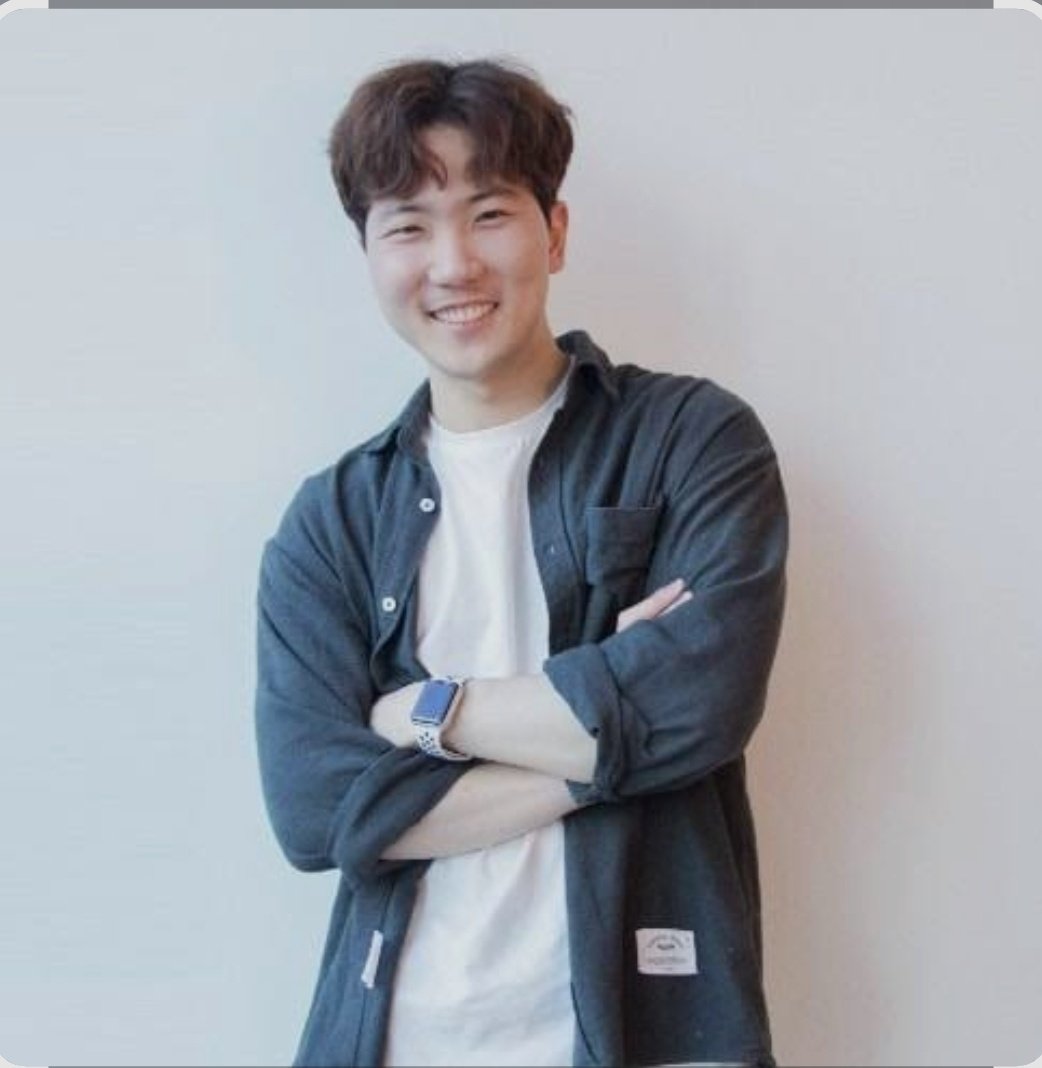 Now this is the brain 🧠 behind 
<a href="/overprotocol/">Over Protocol🌐 | Validate-to-Earn</a>. Shoutout <a href="/overnance/">Ben | Over 🌐</a> for all you do in the blockchain space Keep building they won't celebrate you now but before they do let me be the first 💯. Please tag him 🙏 and celebrate him now.