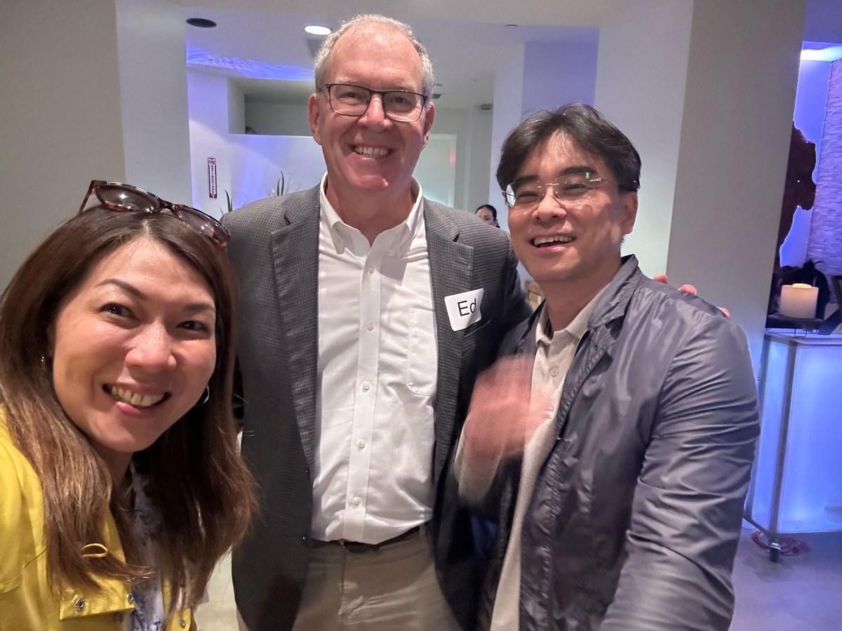 Sang Hyoung Park (@sang_hyoung) on Twitter photo Best of <a href="/DDWMeeting/">Digestive Disease Week</a> 2025 with world renowned #IBD friends!! <a href="/EdwardLoftus2/">Edward Loftus</a> <a href="/Siew_C_Ng/">Siew Ng</a> <a href="/TakuKobayashiM1/">Taku Kobayashi</a> <a href="/UmaMahadevanIBD/">Uma Mahadevan</a> <a href="/IBDMD/">David T. Rubin, MD</a> #ShuchenWei Best of <a href="/DDWMeeting/">Digestive Disease Week</a> 2025 with world renowned #IBD friends!! <a href="/EdwardLoftus2/">Edward Loftus</a> <a href="/Siew_C_Ng/">Siew Ng</a> <a href="/TakuKobayashiM1/">Taku Kobayashi</a> <a href="/UmaMahadevanIBD/">Uma Mahadevan</a> <a href="/IBDMD/">David T. Rubin, MD</a> #ShuchenWei