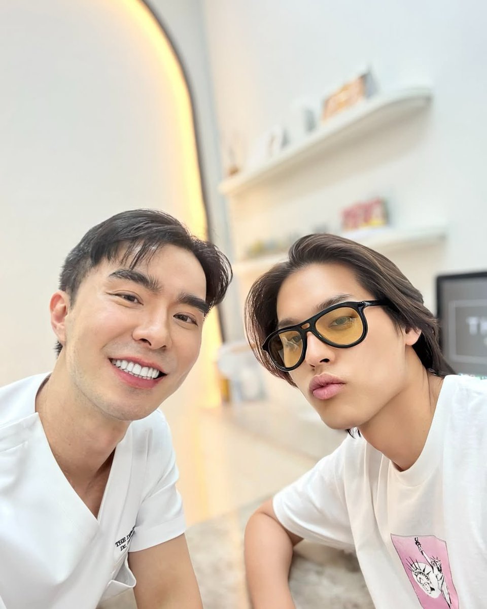 sornorrrrr's tweet photo. อ้วนไปเสริมหล่อกับหมอโจ้ 🥹 #bbillkin https://t.co/gcK8R6TzA3