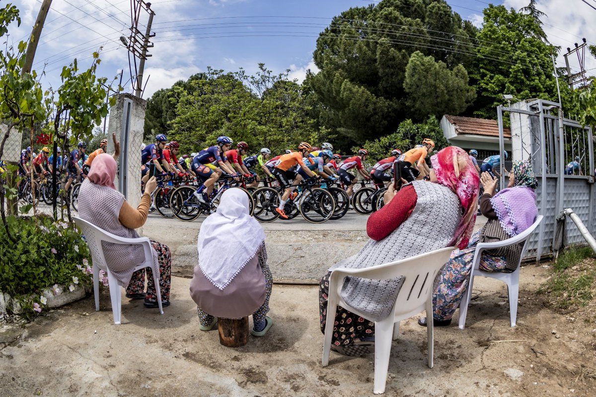 Türkiye Bisiklet Turu'nun Selçuk-Selçuk etabından ikonik bir kare daha📸