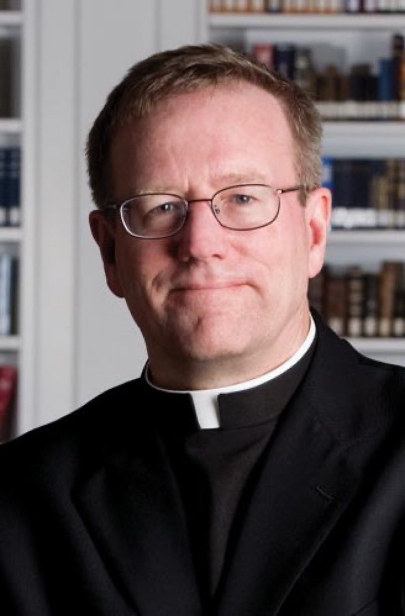 OPPNews_'s tweet photo. American Catholic Bishop Robert Barron is launching a campaign this May, inviting the faithful to pray 100,000 Rosaries for the return of those who have left the Church. https://t.co/CaWfvJKJQZ