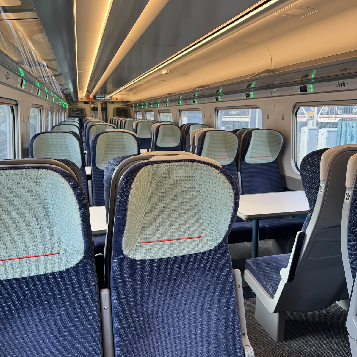 hardyneil's tweet photo. 0732 Chester to London .. completely empty ..on a bank holiday weekend 🤷‍♂️ why don’t @AvantiWestCoast look at dynamic pricing ? @ShitChester @katrinakerr55 https://t.co/2svMl8T9lA