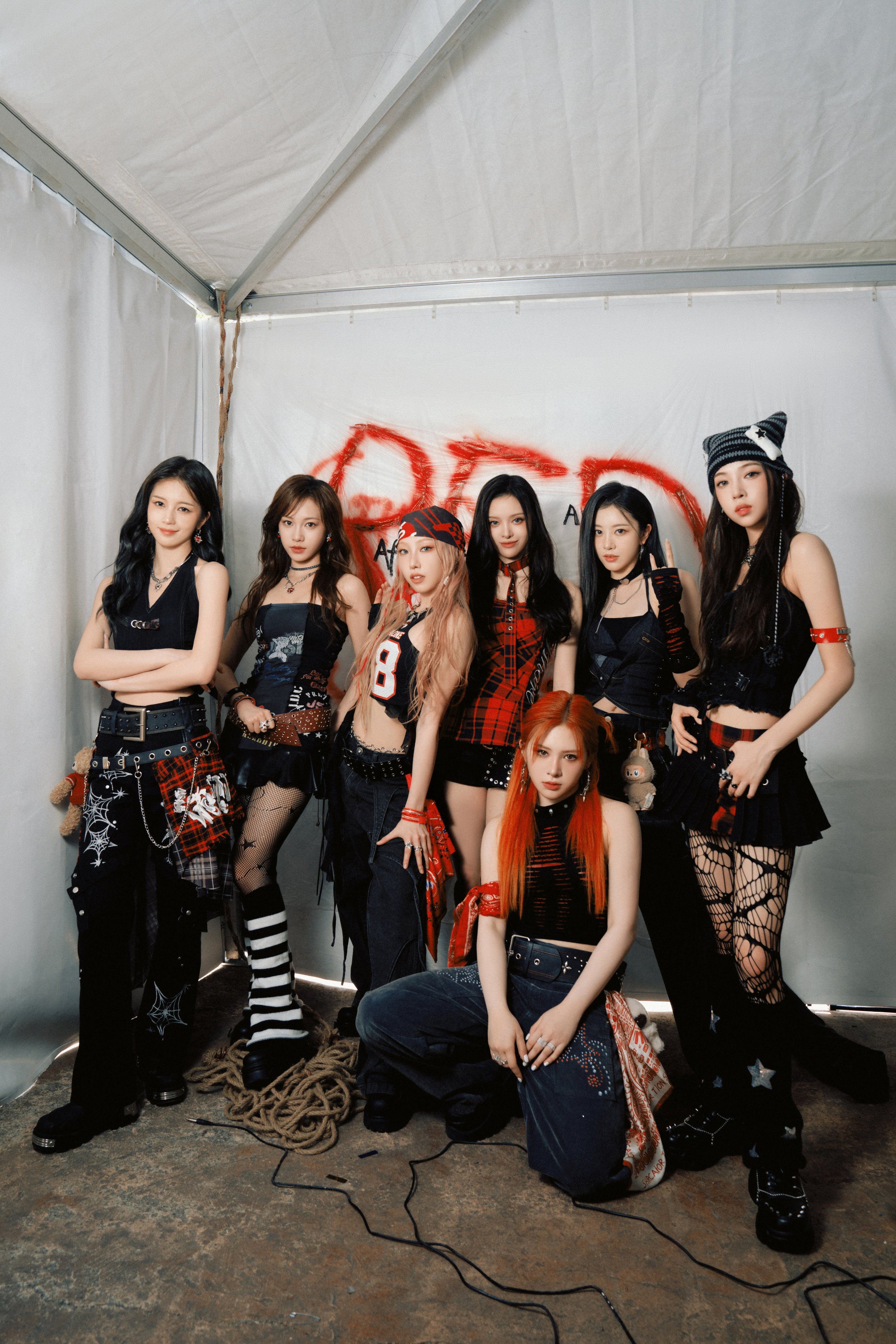 GqAbtkBawAArQlr?format=jpg&name=4096x4096