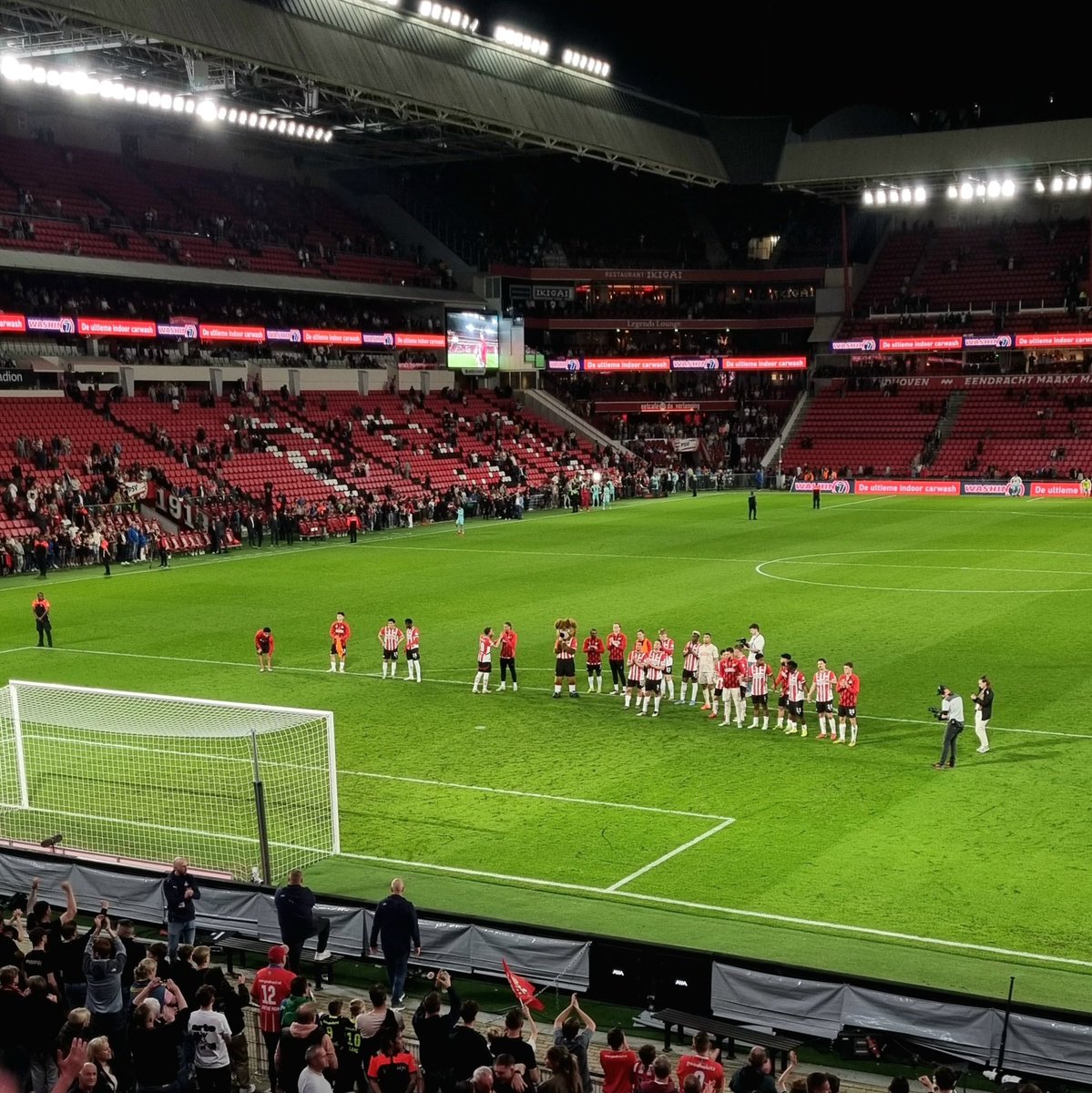 PintenEnPunten's tweet photo. π
12/04/2025 - Wedstrijd 33
π³π± @PSV - @AlmereCityFC
β½οΈ 5-0
π@Eredivisie
π Philips Stadion, Eindhoven
β
οΈ Pinten π»
β
οΈ Punten 3οΈβ£
#PSValm https://t.co/8aLXooEq2i