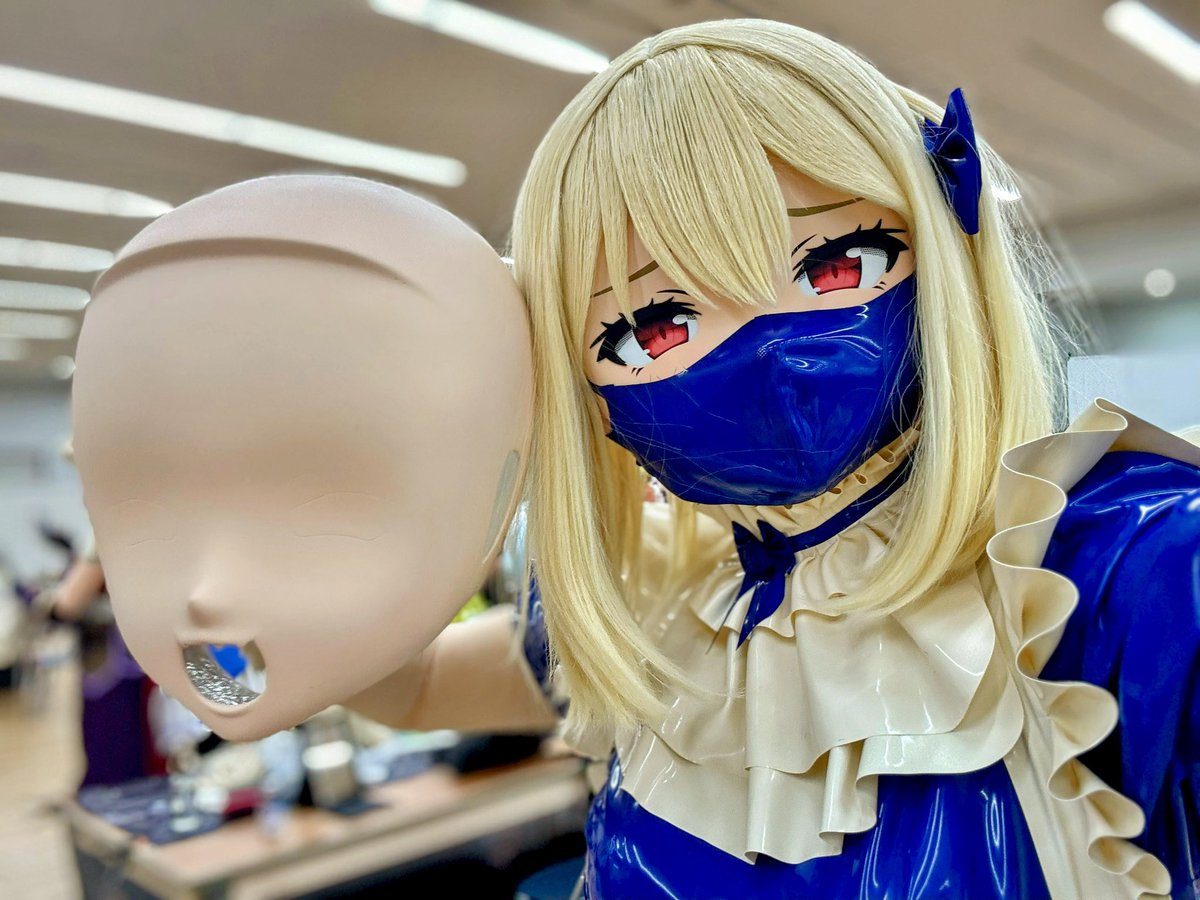 豪華王さん<a href="/goukaou/">Goukaou kigurumi studio</a> のブースで看板メイドやってました

#kig_doll2