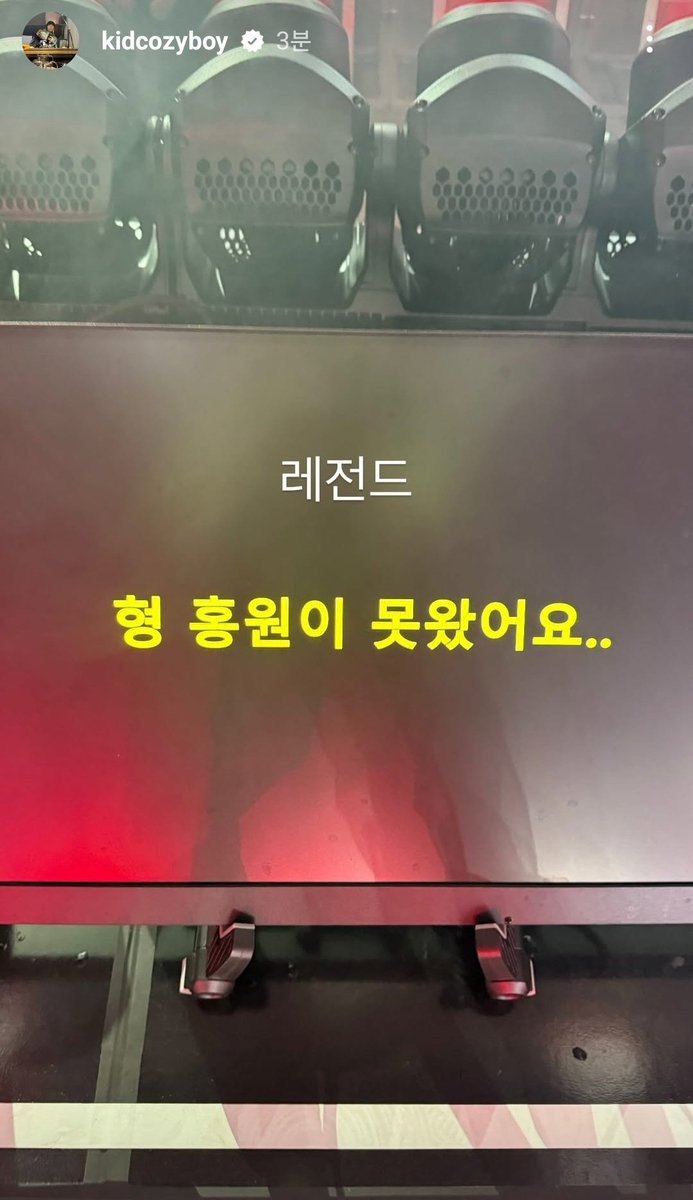 아니 tweet media
