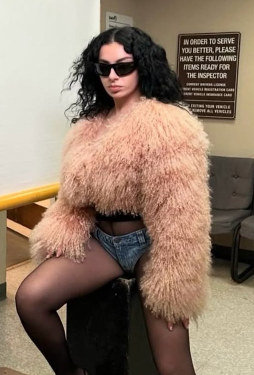 CHARLI'S OUTFITS IRL 💚🧵
starting off strong with the Retrofête fur coat from the 360 music video