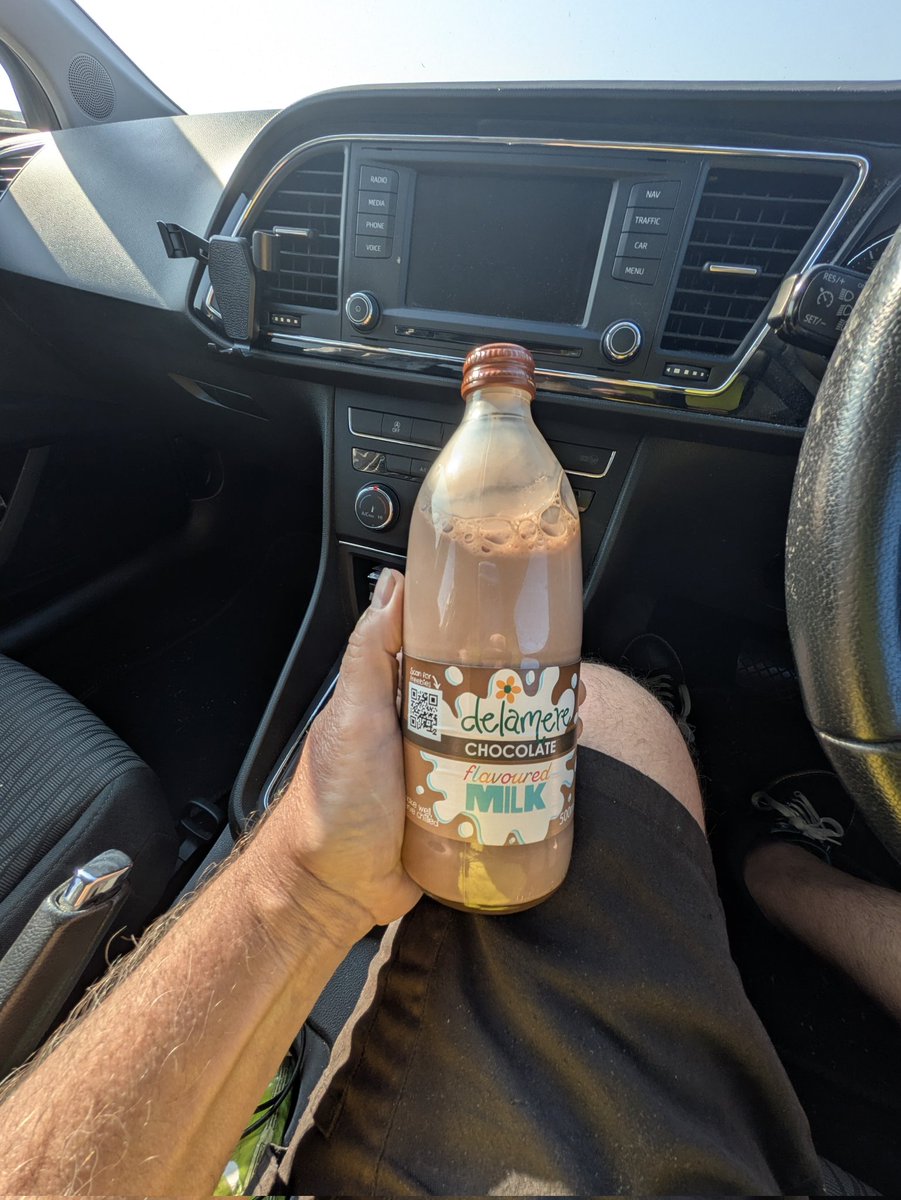 clothesfreeuk's tweet photo. It's been a draining few days ๐ฅต so as a Saturday morning treat a couple of nice treats to give me an energy kick start ๐โค๏ธ
#EnergyBoost #workingweekend https://t.co/fNzSeYM4KL
