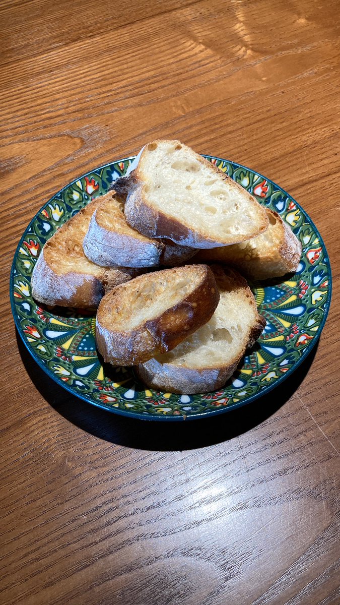 NgNison's tweet photo. French bread https://t.co/nzUwZRbVir