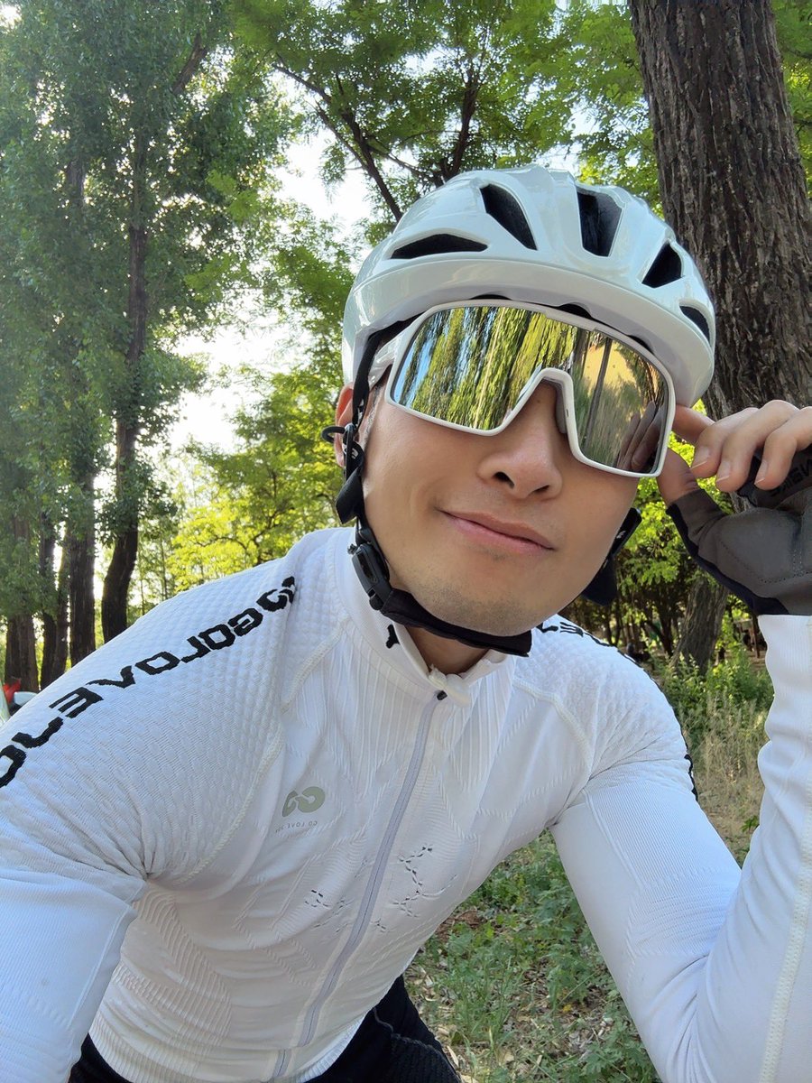 #骑行服 #公路车 #郑州 骑行打卡