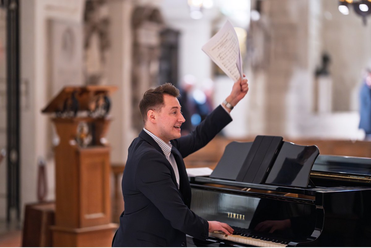 We are advertising a new and exciting role, working as part of an excellent team, within our world-renowned Choral Foundation.

Friends, who have experience in widening music participation through the Choral tradition, please do get in touch! bit.ly/44EKlOu