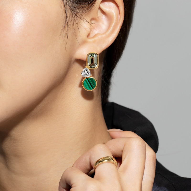 【ビズー】BIZOUX マラカイト・アメジスト・クォーツ　ピアス ビズー】BIZOUX マラカイト・アメジスト・クォーツピアス