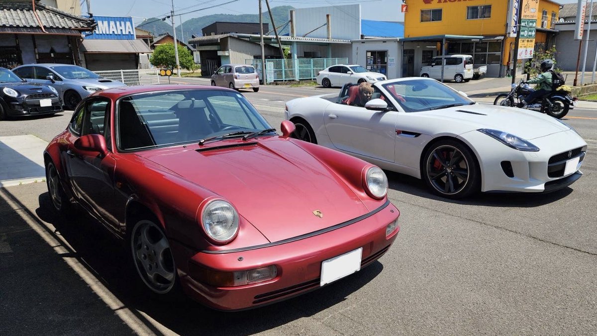 ohbamoto's tweet photo. こんにちは、大林モータースです。
皆様GWはいかがお過ごしですか?
本日は下回り撮影キャンペーン日📸
皆さん希少なクルマやバイクで
ご来店下さってます✌️
#大林モータース
#FUNCUBE https://t.co/jdr3gm350H