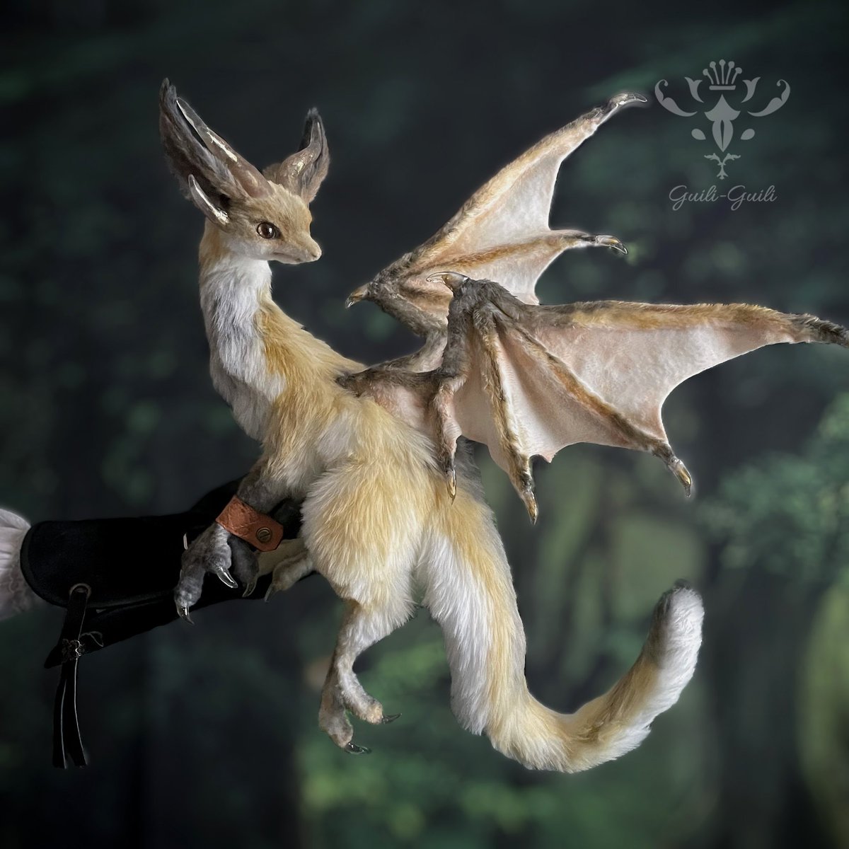 guili_mur's tweet image. 可動アートドールを制作しては販売し...を繰り返しています。代表作なドラゴンの2体を紹介させてください✧︎可愛さと野生感のバランスにこだわりを持っています
#どこかの誰かに刺さればそれで良い
#artdoll