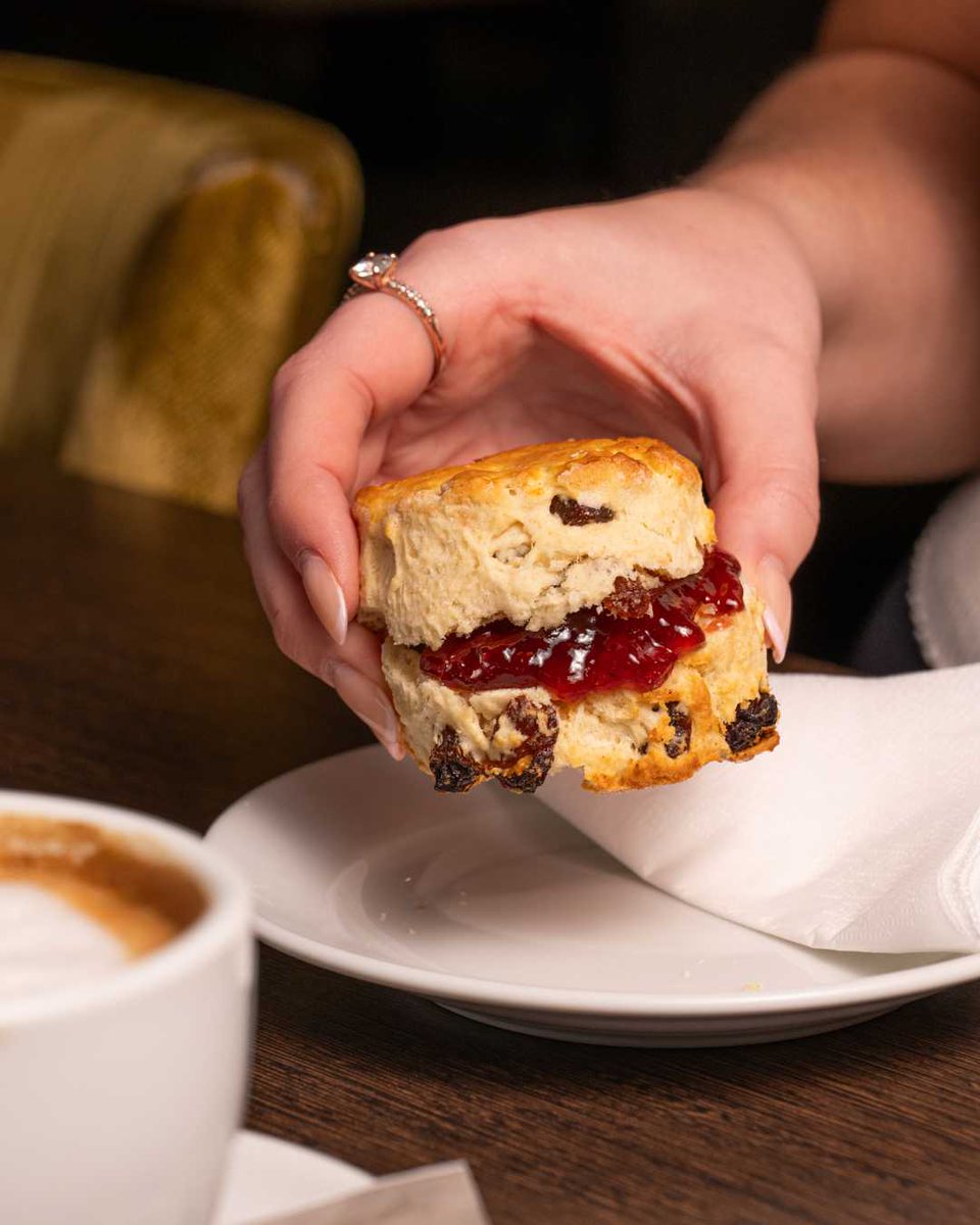 Coffee and cakes this weekend? ☕

We've got a selection for you to choose from - come in and let us take care of the rest! 

#northberwick #netherabbey #scotland #cake #coffee #sweettreat