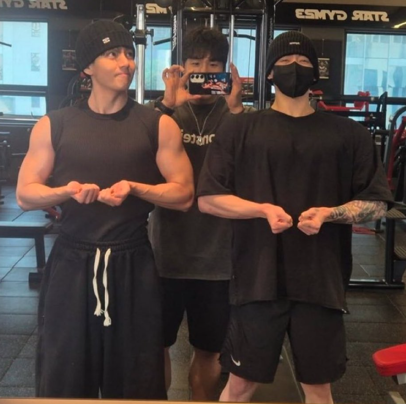 Taehyung and Jungkook of BTS are extremely hot in a new photo.