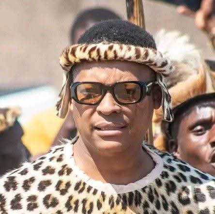 Luckson_Ndlovu's tweet photo. Mthwakazi First! 

@AlphousFuyana @Bmkwananzi @Slim86024291333 @Mackey_Silobela @Mahlabangadli @maccolah https://t.co/MmAbl4NSFj