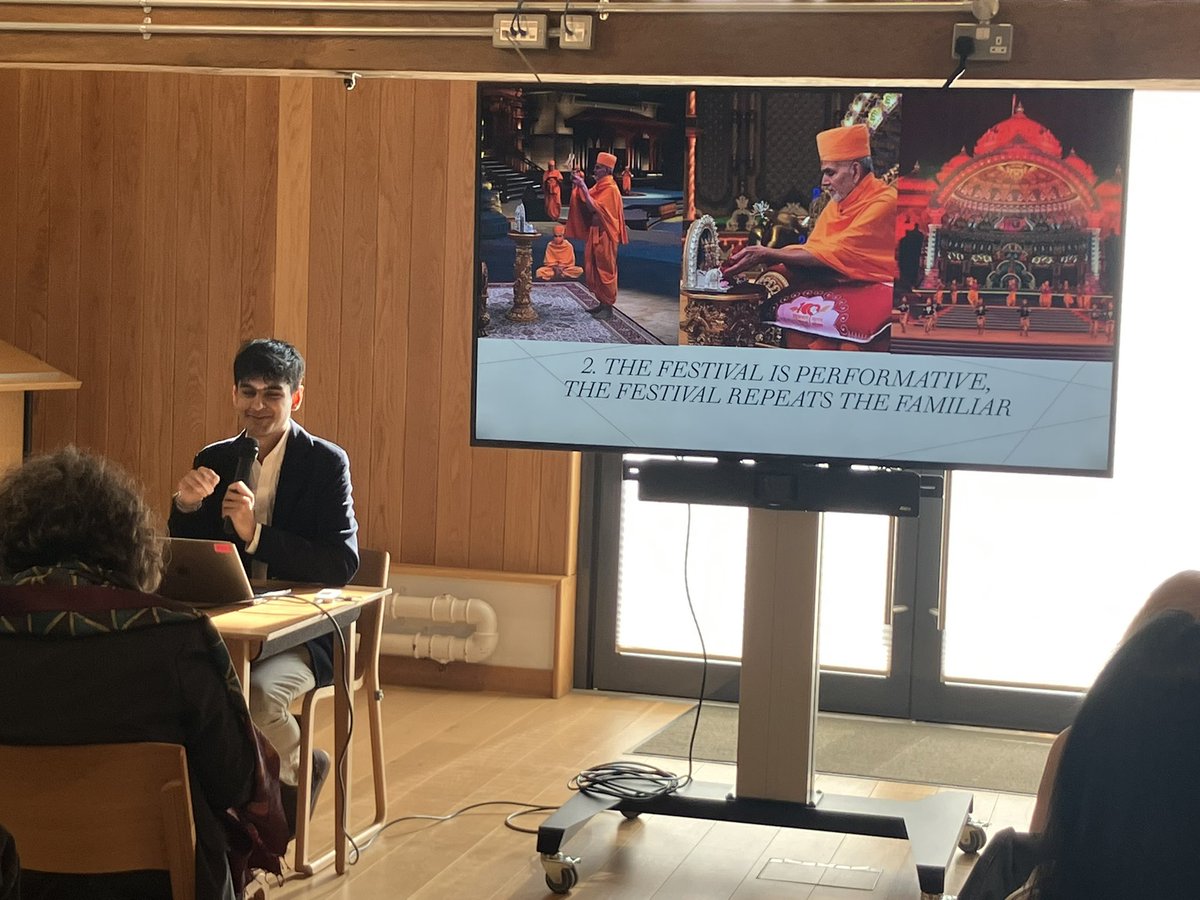 SpaldingSymp's tweet photo. The performance of rituals in virtual worlds and shared properties of liminality with virtual &amp; ritual worlds - with Kush Depala of Heidelberg https://t.co/Nx27sxOB6z