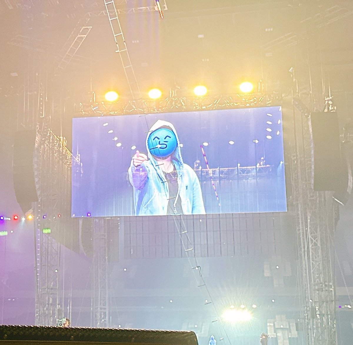 左から観客と出演者とデスゲームの主催者

#しぐなるわん