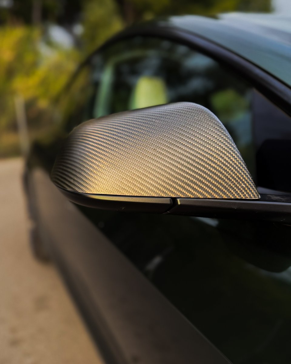 GreenDriveTesl1's tweet image. Notre sélection carbone discret, parfaite pour une touche de racing tout en conservant l’élégance de ta Tesla.
Tu en penses quoi ?
#Tesla #Model3Highland #GreenDrive #Carbone #TeslaMods