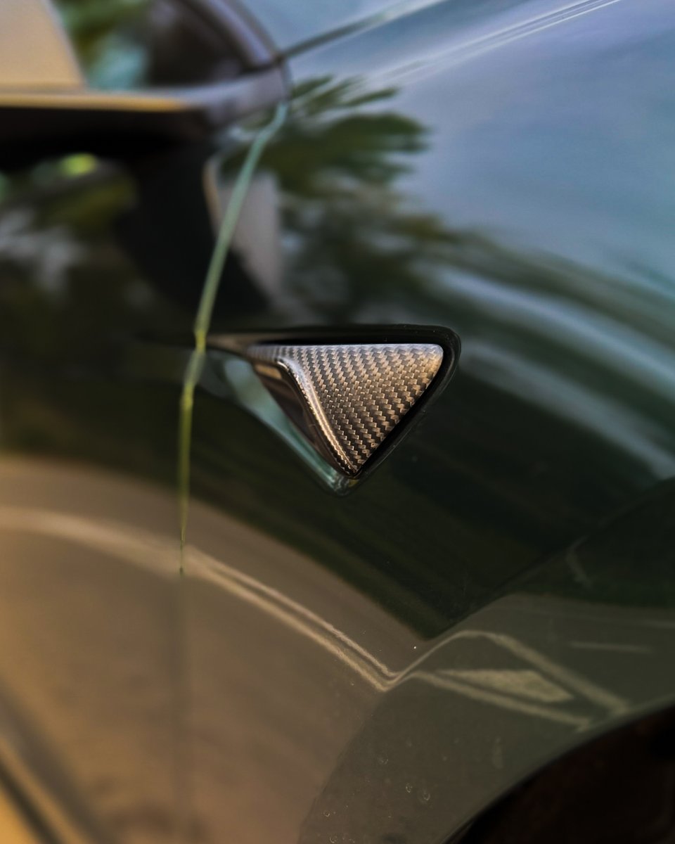 GreenDriveTesl1's tweet image. Notre sélection carbone discret, parfaite pour une touche de racing tout en conservant l’élégance de ta Tesla.
Tu en penses quoi ?
#Tesla #Model3Highland #GreenDrive #Carbone #TeslaMods