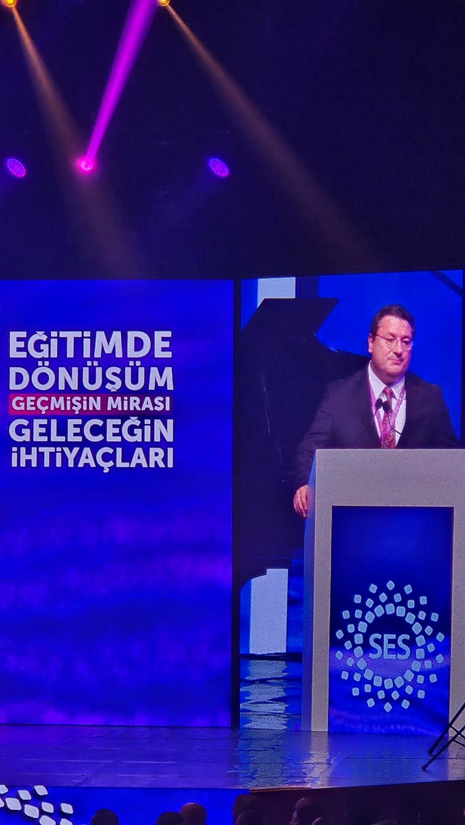 Esra Esen Atayeter (@esraatayeter) on Twitter photo Sürdürülebilir Eğitim Sempozyumu açılış konuşmasında,
Ümit Kalko: "Yerli ve milli olmadan global olamayız".
Önemli noktalara değindi. Rekor katılımlı bir eğitim sempozyumu gerçekleşiyor.
<a href="/umitkalko/">Ümit Kalko</a>
#okul #eğitim #sürdürülebilireğitimsempozyumu
#iyibiregitimplatformu Sürdürülebilir Eğitim Sempozyumu açılış konuşmasında,
Ümit Kalko: "Yerli ve milli olmadan global olamayız".
Önemli noktalara değindi. Rekor katılımlı bir eğitim sempozyumu gerçekleşiyor.
<a href="/umitkalko/">Ümit Kalko</a>
#okul #eğitim #sürdürülebilireğitimsempozyumu
#iyibiregitimplatformu