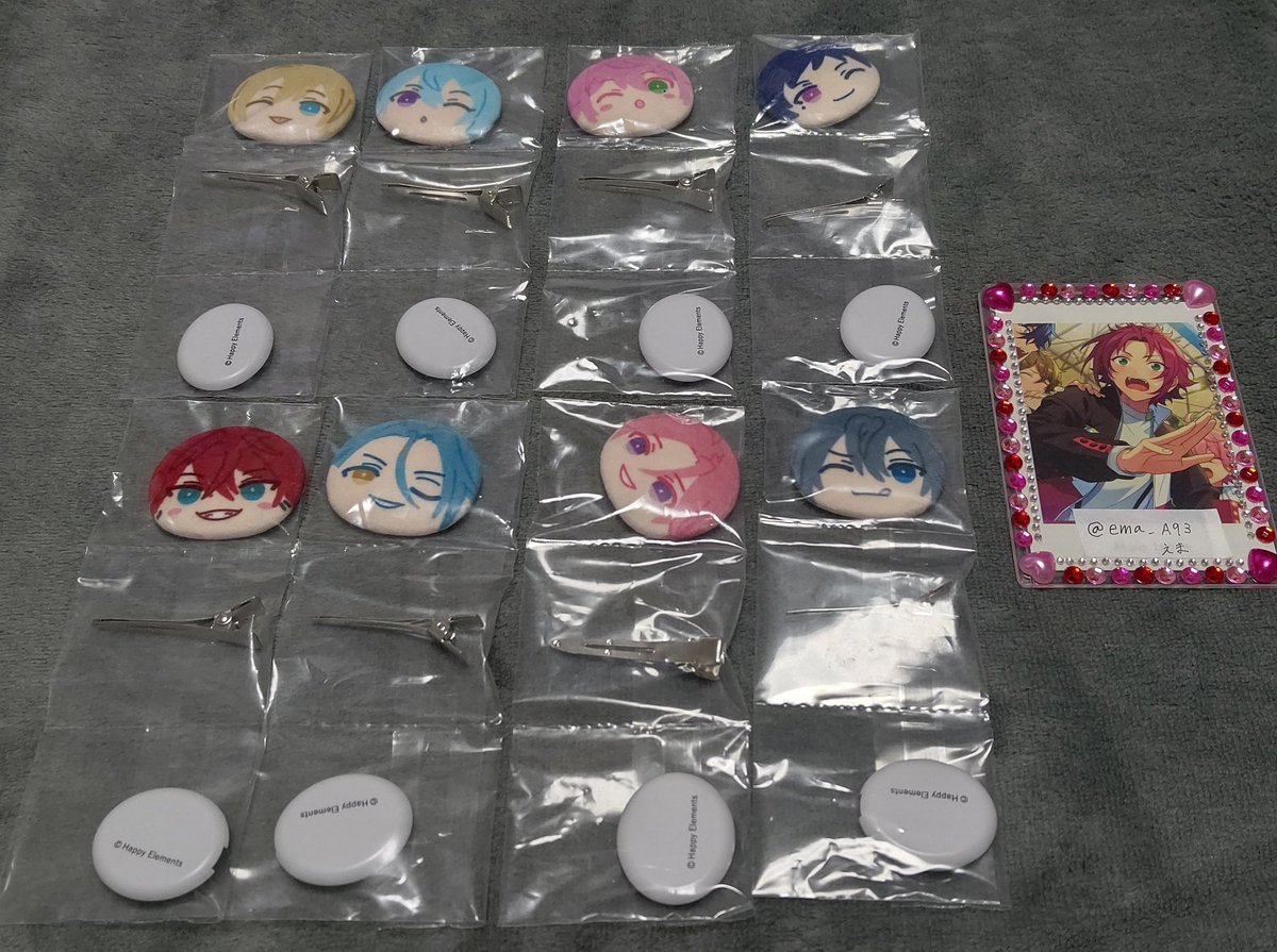 ema_A93's tweet photo. 【 交換 】 あんスタ おまんじゅう 前髪クリップ

譲) 英智 渉 桃李 弓弦 燐音 HiMERU こはく ニキ

求) ユメ ＞ 敬人 ≫ ゆうた 凛月 紅郎 颯馬 維吹 

・全て各1
・郵送交換
・ユメ、敬人が決まるまでお返事遅くなります
・紅月は身内分

お気軽にお声掛け下さい✨ https://t.co/g1TVvAjsja