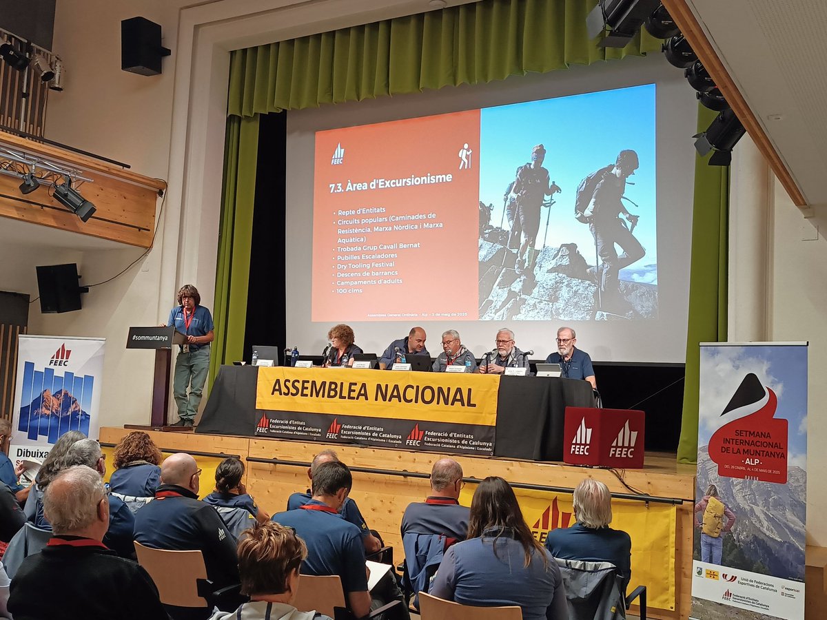 FEEC_cat's tweet photo. Les àrees de la #FEEC fan un resum del 2024 a l'Assemblea General Ordinària.

#sentlamuntanya #sommuntanya #agfeec https://t.co/TryAEnmUd4