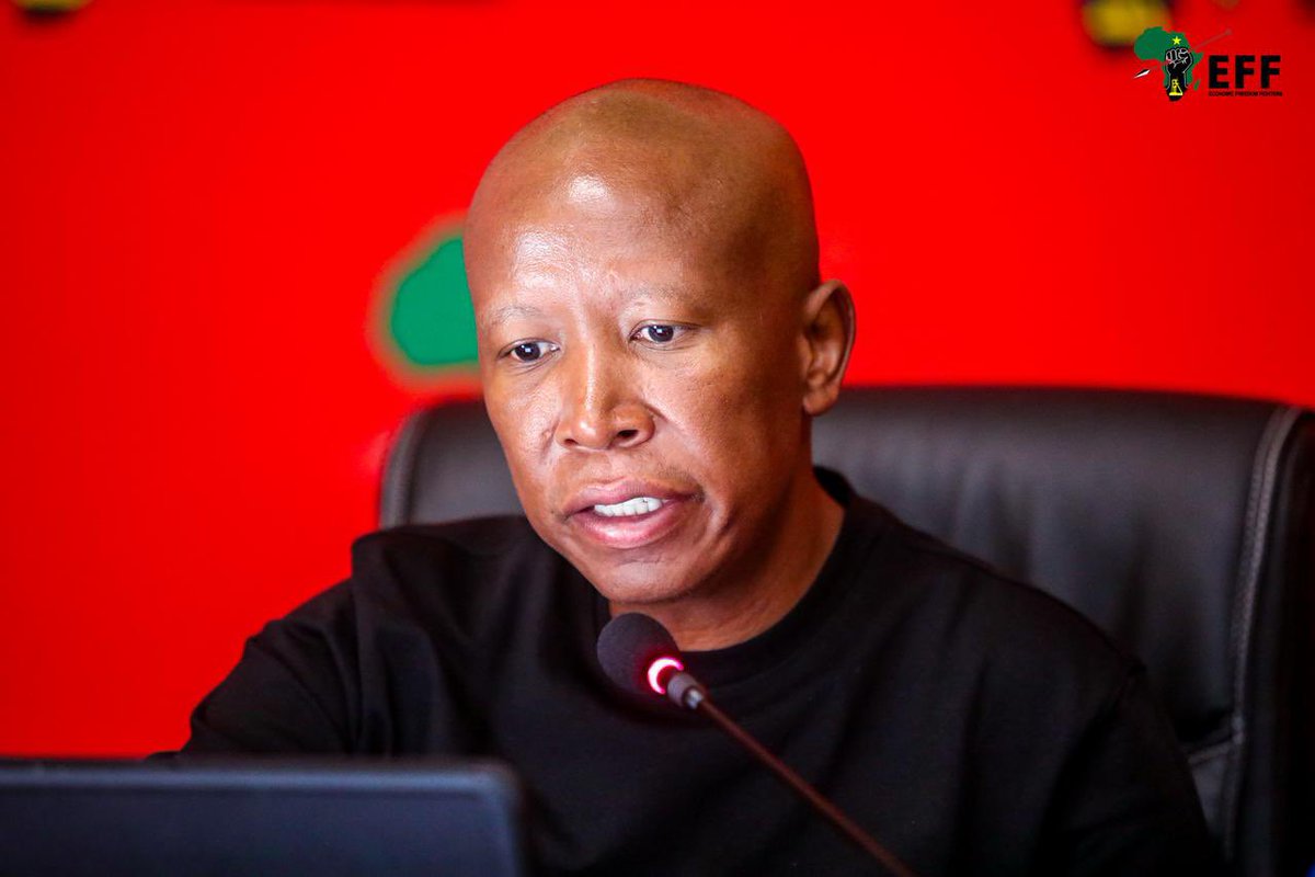 EFFSouthAfrica's tweet photo. ♦️In Pictures♦️

The President and Commander in Chief @Julius_S_Malema giving the political overview at the Central Command Team Meeting. https://t.co/itKVMESx0a