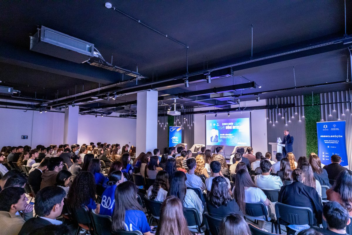 gikm__az's tweet photo. "Youth Artificial Intelligence (AI) Forum" 🚀

#AzGF #GİKM #aim #gənclərüçün #careerAI #SüniİntellektForumu #AIForum2025 https://t.co/5YTBzoJ6XK