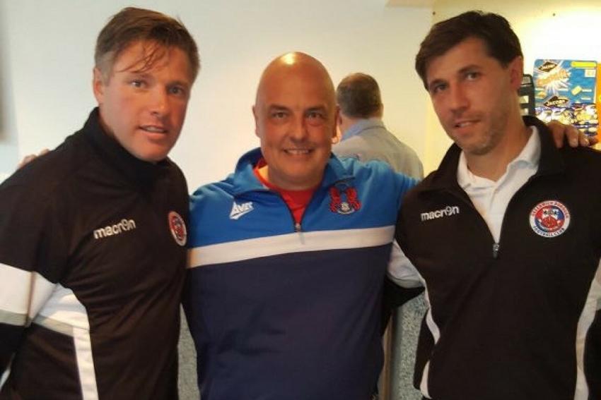 LO_Podcast's tweet image. On this huge, huge day where anything can happen it would be remiss of us not to remember Frankie who'll be watching the teams he had so much affection for from up high 🕊
Either way the tide flows today we're sure that the legend will be smiling and proud of his beloved #LOFC