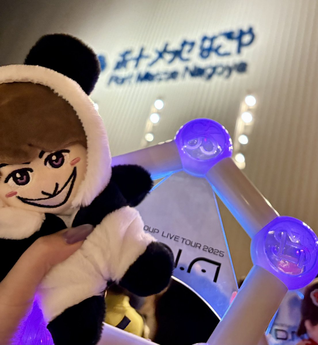 IX_hfrskamds's tweet photo. ポートメッセ行きました！
こじけんタイムで「健ちゃーーーん」って叫んだの
最高すぎた！何て呼ばれたい？ってなった時から健ちゃん、健ちゃん🙏ってずっと祈ってた！
最後、しあわせもんで誠也くん心配しつつ
赤ペンラにしてみんなで歌えたのも暖かくて幸せだった🥺🥺
いっそ 一生 幸せにする...💐 https://t.co/r7PfxA638h
