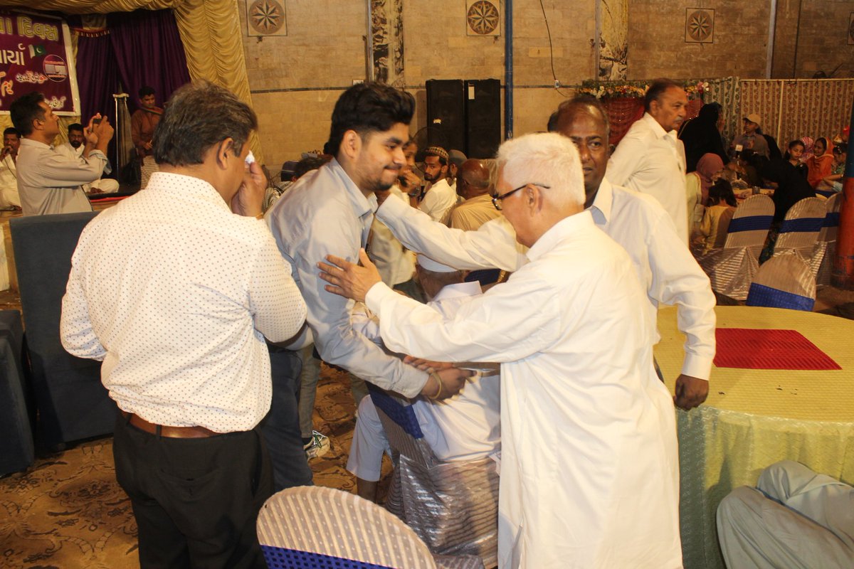 💡હૈદર રશીદ મેવાવાલા ☭ Bawa Hyder Khoja tweet media