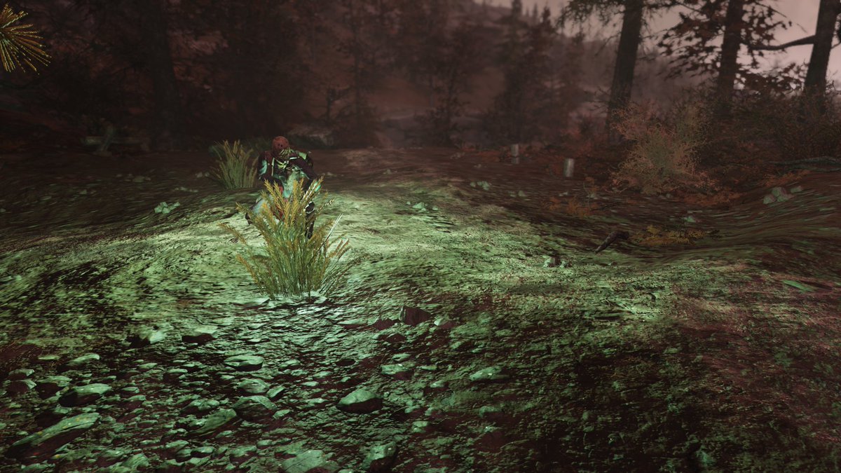 monokemaru_tw's tweet photo. fallout76にて...
��ケーション埋める作業が楽しくてアパラチアふらふらしてたら浮かんでいる矢印をハイノブ監視地点付近で発見

なんだこれ？反対側からは見えないやーつ https://t.co/mA8zY7Lm0c