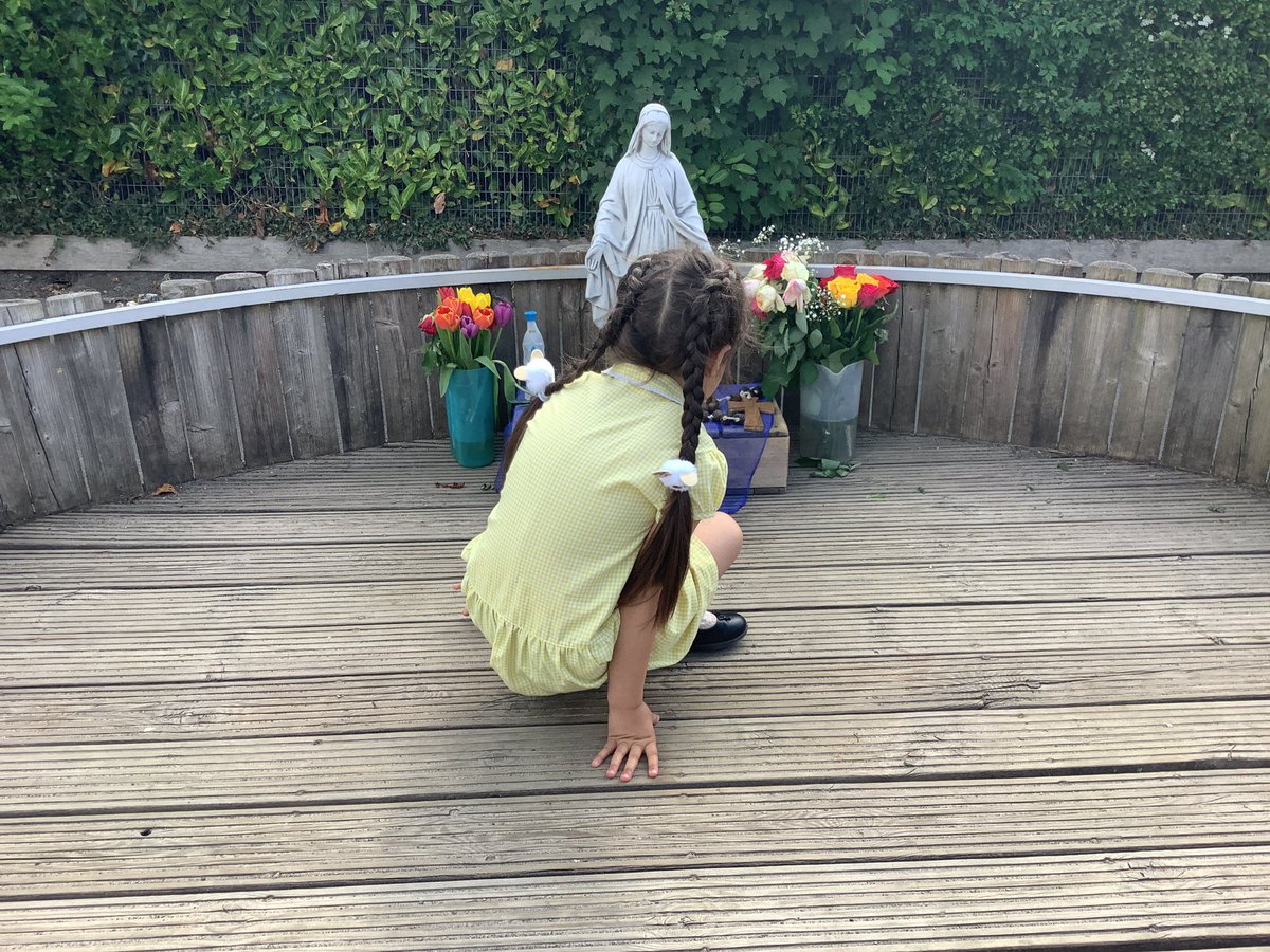 StAugustinesTW's tweet image. Month of Mary in May. We have set up a prayer area for children, and adults to prayer the rosary. It has been lovely to watch children approach the prayer area to pray and bring flowers. @rcaoseducation @kcsp_academies @RC_Southwark @mark10mission