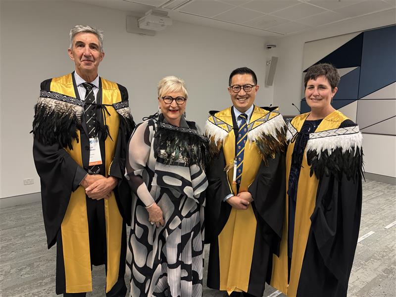 RACSurgeons's tweet image. Some of our Kiwi surgeons getting ready ahead of the Convocation Ceremony. With 253 new Fellows, this is the largest cohort in recent years to be formally welcomed into the College. #RACS25