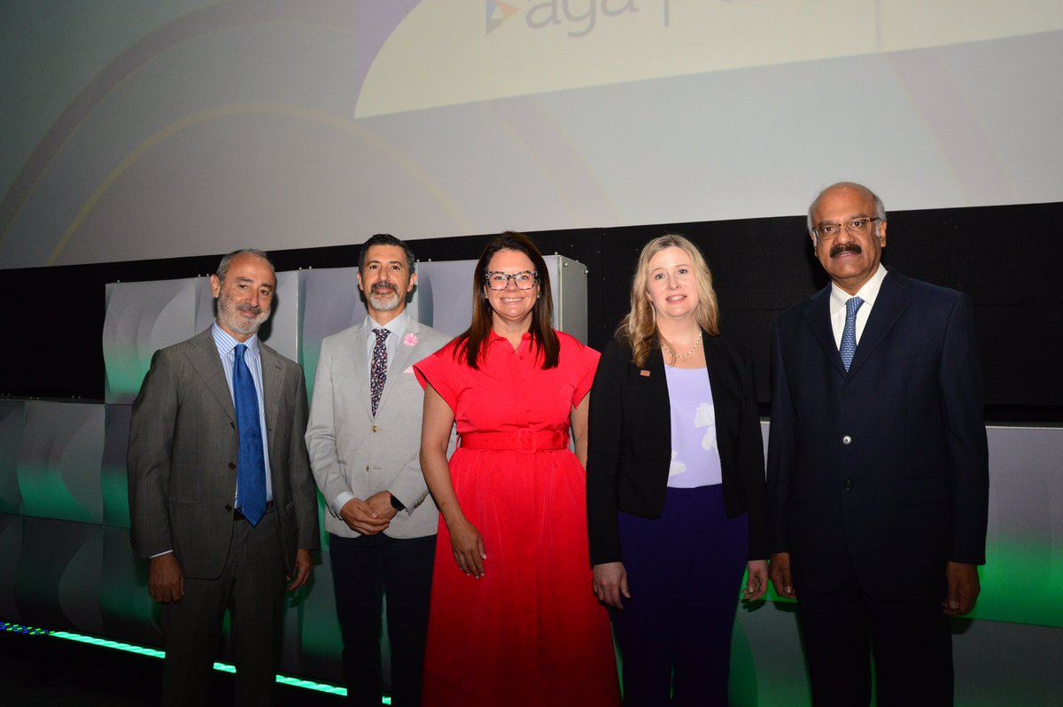 American Gastroenterological Association (AGA) (@amergastroassn) on Twitter photo The first ever joint AGA-<a href="/ASGEendoscopy/">ASGE GI Endoscopy</a> Postgraduate Course is about to start in ballroom 20 at #DDW2025! Thank you to our course directors for putting together a great program for #GIhep and #endoscopy. <a href="/ruben_hernaez/">Ruben Hernaez</a> <a href="/ibdgijami/">Jami Kinnucan, MD, FACG, AGAF, FCCF</a> <a href="/ckdilly/">Christen Dilly</a> <a href="/alerepici/">alessandro repici</a> <a href="/DrDNReddy/">Dr.D Nageshwar Reddy</a> The first ever joint AGA-<a href="/ASGEendoscopy/">ASGE GI Endoscopy</a> Postgraduate Course is about to start in ballroom 20 at #DDW2025! Thank you to our course directors for putting together a great program for #GIhep and #endoscopy. <a href="/ruben_hernaez/">Ruben Hernaez</a> <a href="/ibdgijami/">Jami Kinnucan, MD, FACG, AGAF, FCCF</a> <a href="/ckdilly/">Christen Dilly</a> <a href="/alerepici/">alessandro repici</a> <a href="/DrDNReddy/">Dr.D Nageshwar Reddy</a>